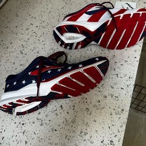 Brooks Ladies running shoes, size 8